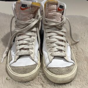 Nike White and Beige/Gray High-Top Athletic Shoes